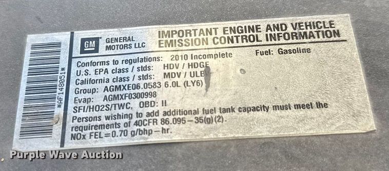 image for item ET4387 2010 Chevrolet Silverado 2500HD utility bed pickup truck