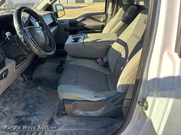 image for item ET4388 2016 Ford F150 pickup truck