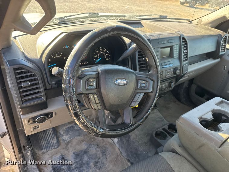 image for item ET4388 2016 Ford F150 pickup truck