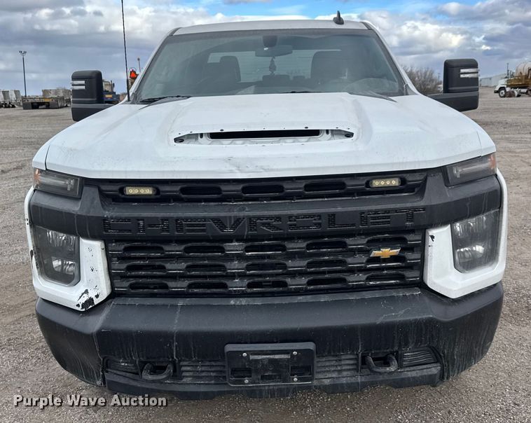 image for item ET4395 2020 Chevrolet Silverado 2500HD Crew Cab pickup truck