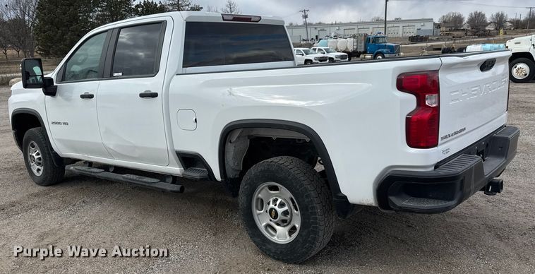 image for item ET4395 2020 Chevrolet Silverado 2500HD Crew Cab pickup truck