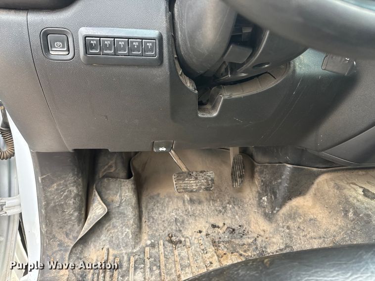 image for item ET4395 2020 Chevrolet Silverado 2500HD Crew Cab pickup truck