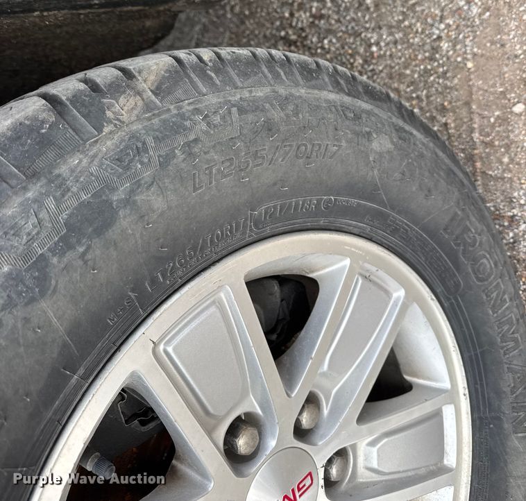 image for item ET4397 2017 GMC Sierra 1500 Ext. Cab pickup truck