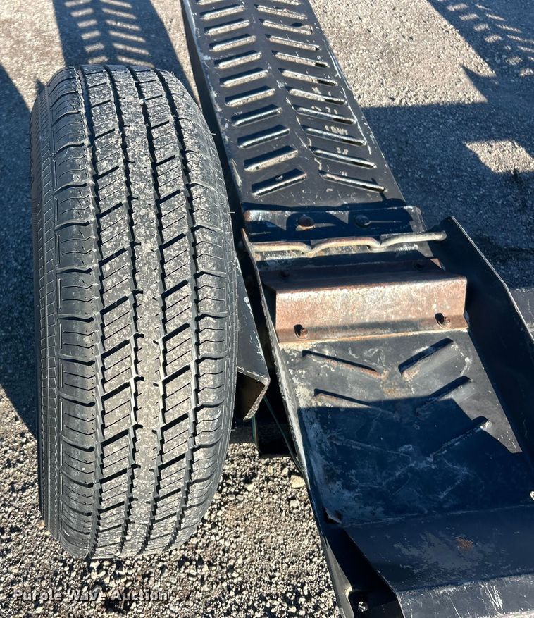 image for item ET6853 1990 Automatic Equipment car dolly