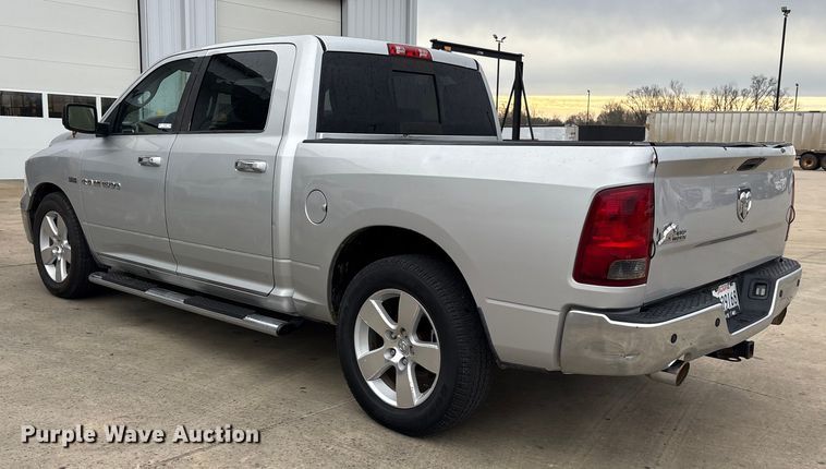 image for item ET7494 2012 Dodge Ram 1500 Crew Cab pickup truck