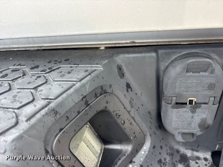 image for item ET7494 2012 Dodge Ram 1500 Crew Cab pickup truck