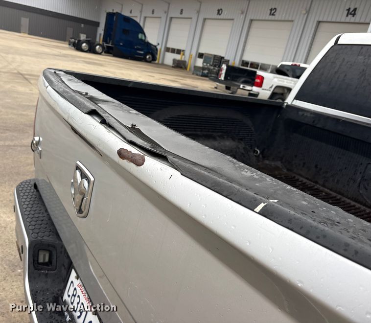 image for item ET7494 2012 Dodge Ram 1500 Crew Cab pickup truck