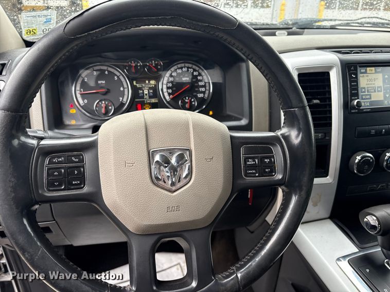 image for item ET7494 2012 Dodge Ram 1500 Crew Cab pickup truck