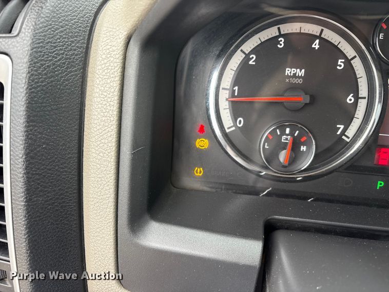 image for item ET7494 2012 Dodge Ram 1500 Crew Cab pickup truck