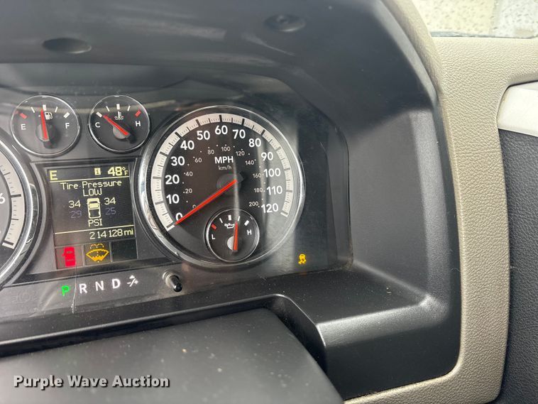 image for item ET7494 2012 Dodge Ram 1500 Crew Cab pickup truck