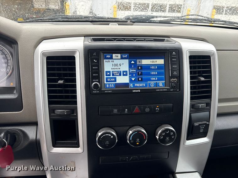 image for item ET7494 2012 Dodge Ram 1500 Crew Cab pickup truck