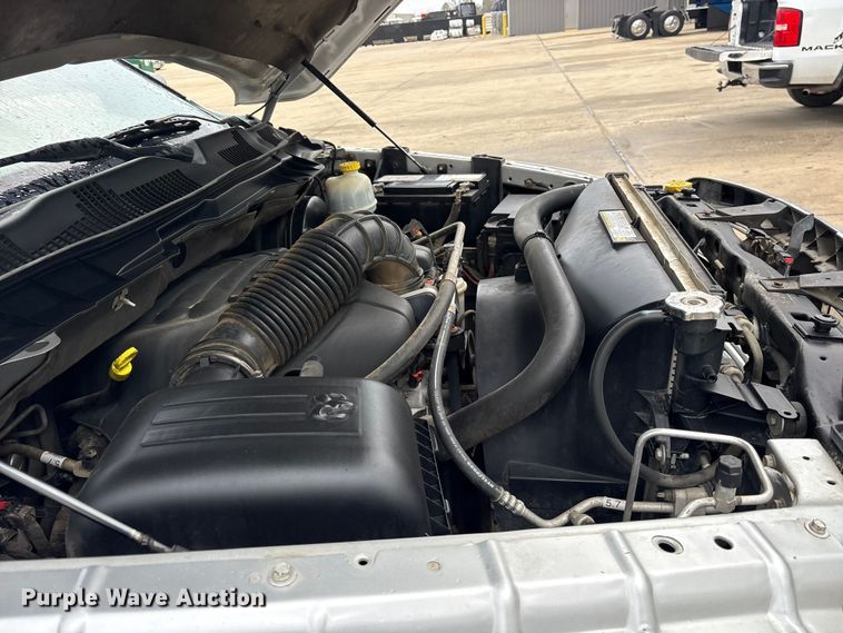 image for item ET7494 2012 Dodge Ram 1500 Crew Cab pickup truck