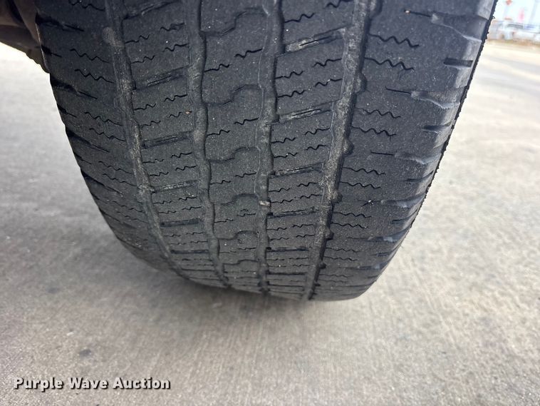 image for item ET7494 2012 Dodge Ram 1500 Crew Cab pickup truck