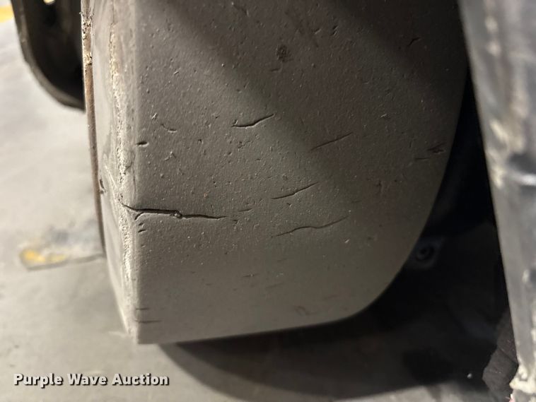 image for item ET8634 2015 Crown RR5725-35 reach truck