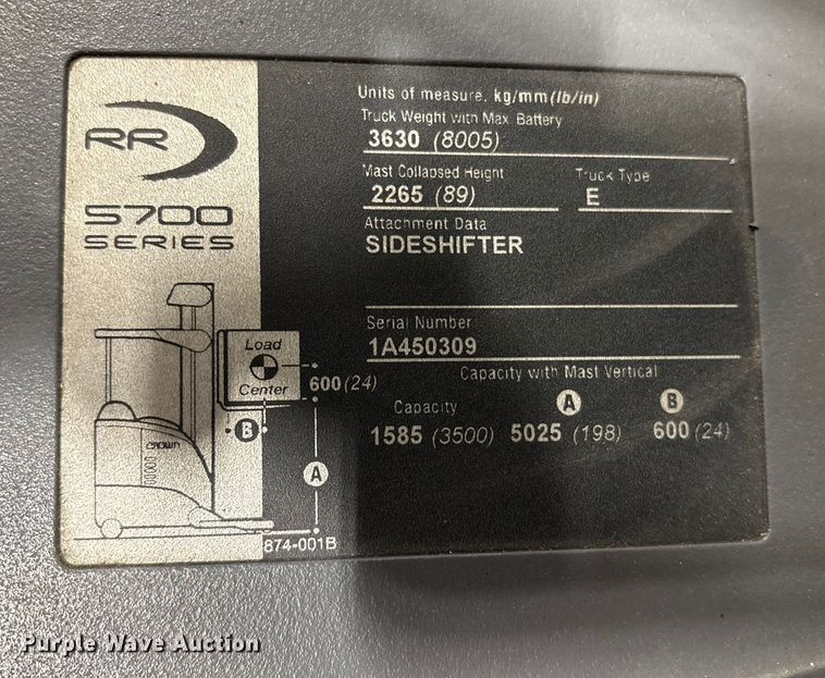 image for item ET8634 2015 Crown RR5725-35 reach truck