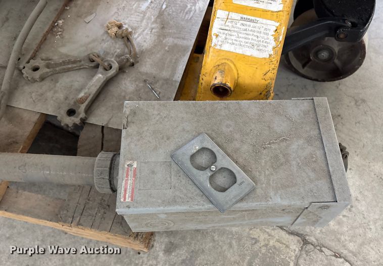 image for item ET8638 Western Arctronics spot welder