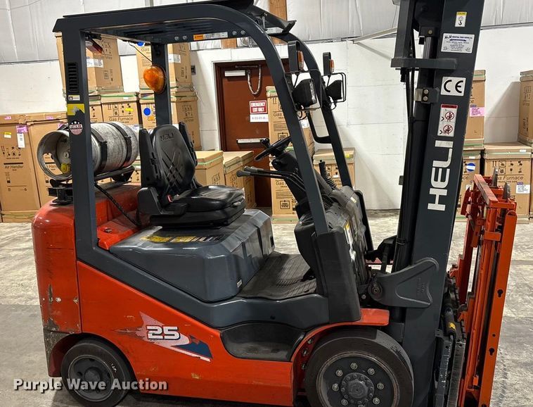 image for item ET8641 2016 Heli GPYD25C forklift