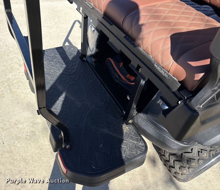 image for item EU0255 2025 SDLANCH SDLGC80 golf cart