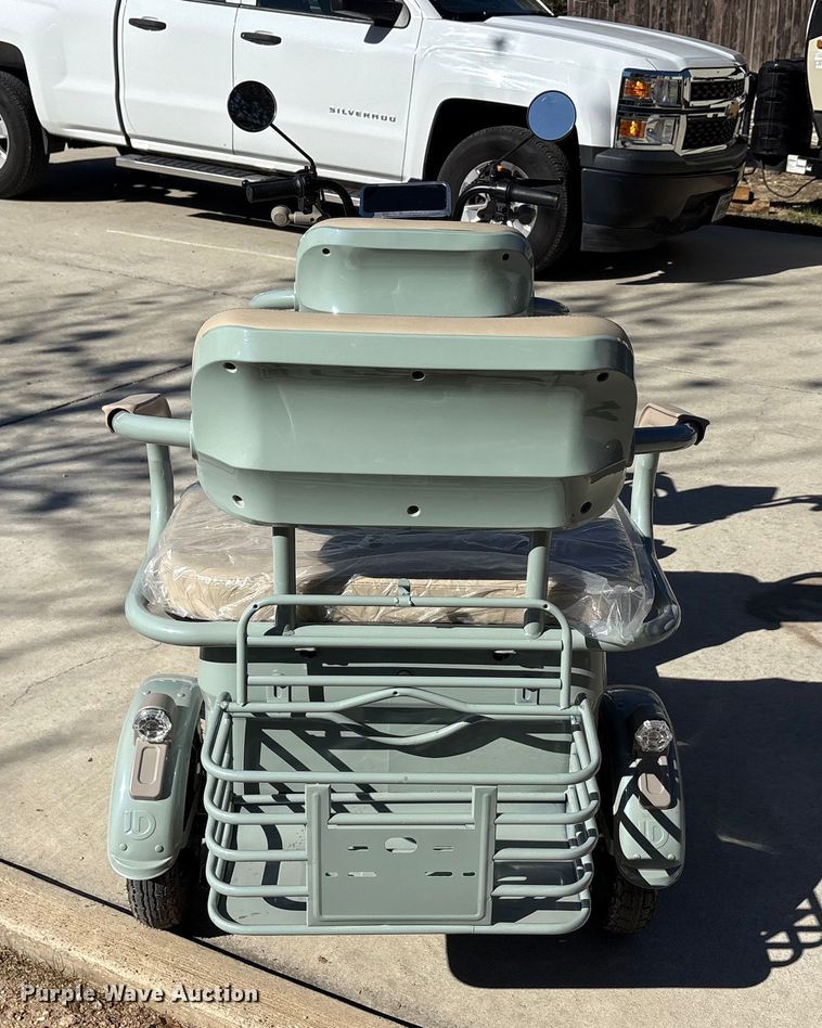 image for item EU0256 IR IRGC40 electric tricycle