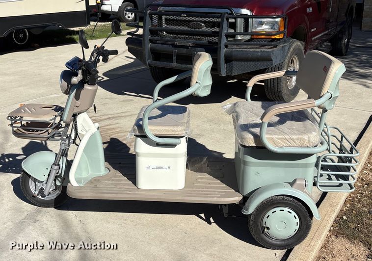 image for item EU0256 IR IRGC40 electric tricycle