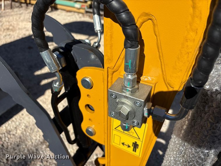 image for item EU0257 2025 CFG Industrial QK18R mini excavator