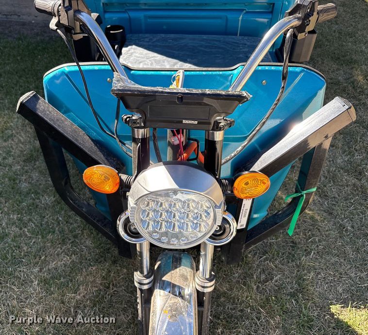 image for item EU0260 2025 IR IRET13 electric tricycle