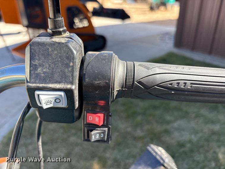 image for item EU0260 2025 IR IRET13 electric tricycle