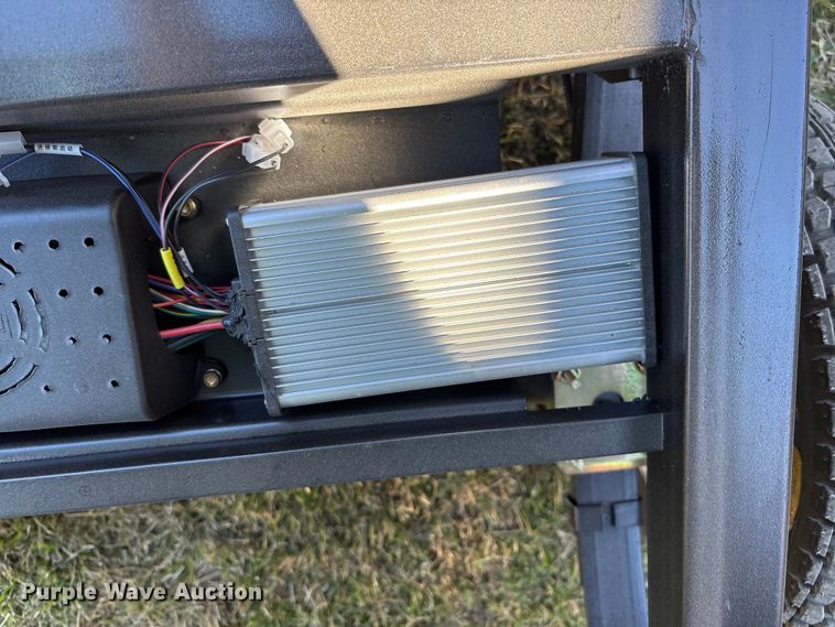 image for item EU0260 2025 IR IRET13 electric tricycle