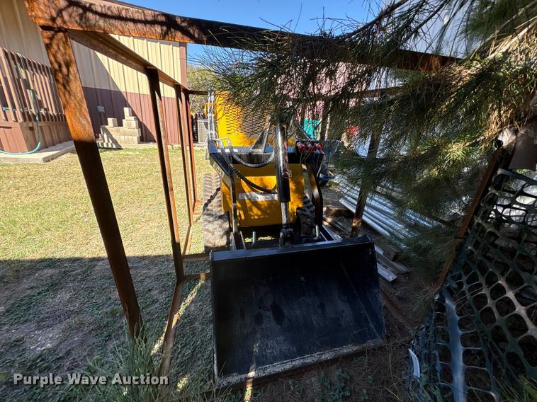 image for item EU0262 2025 AGT MX-MRT14 compact utility loader