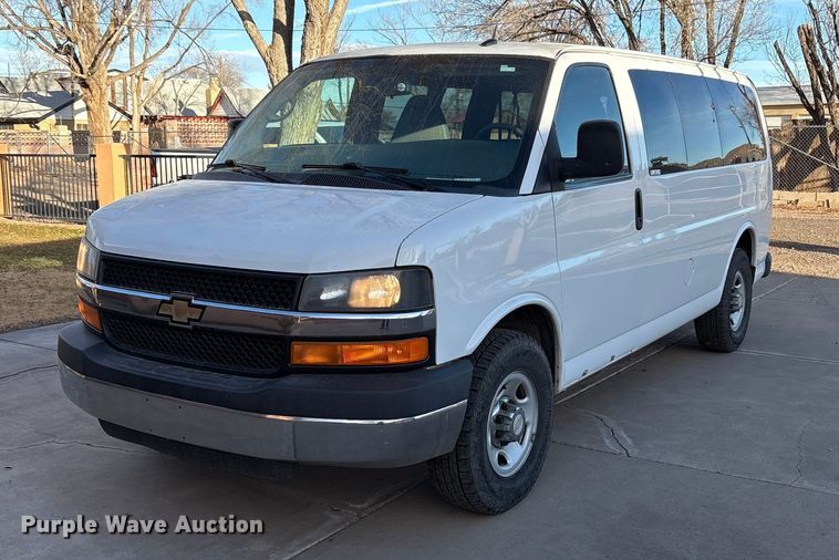 image for item EU4757 2015 Chevrolet Express van