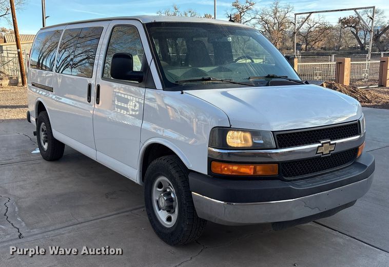 image for item EU4757 2015 Chevrolet Express van