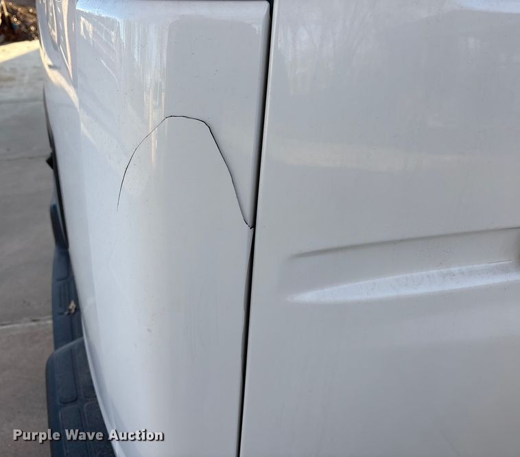 image for item EU4757 2015 Chevrolet Express van