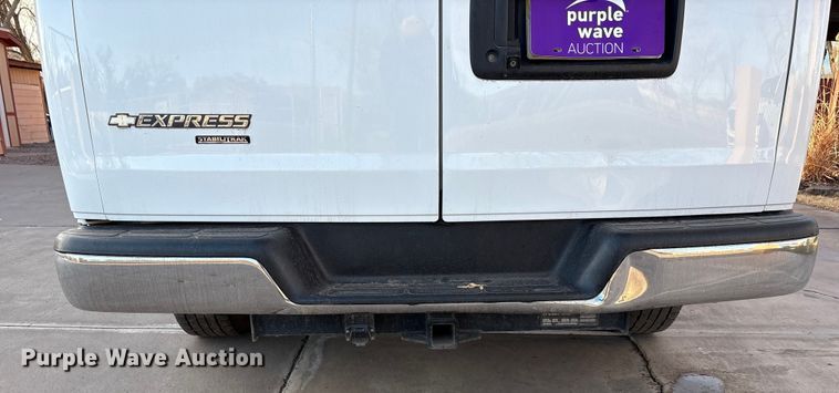 image for item EU4757 2015 Chevrolet Express van