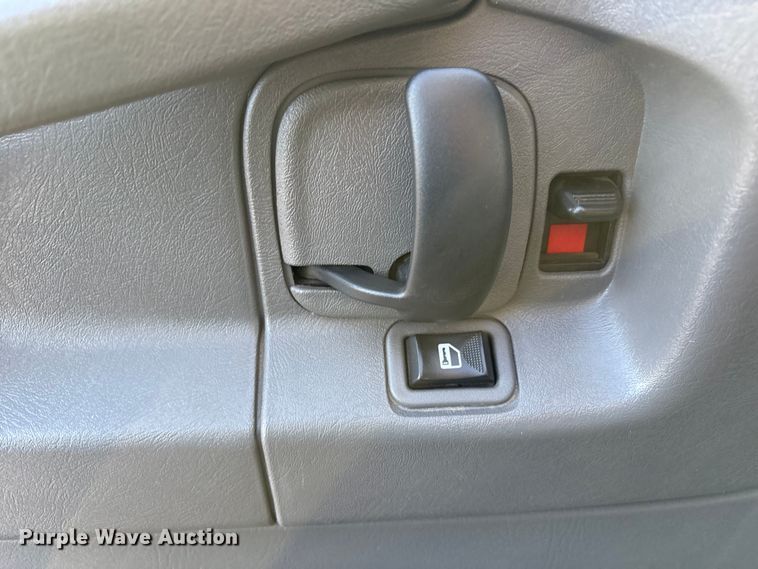 image for item EU4757 2015 Chevrolet Express van