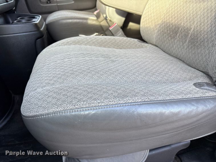 image for item EU4757 2015 Chevrolet Express van