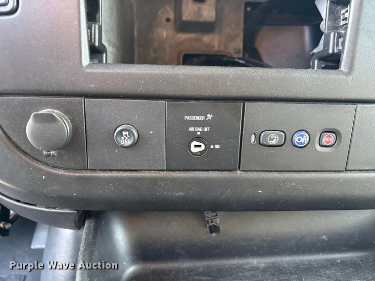 image for item EU4757 2015 Chevrolet Express van