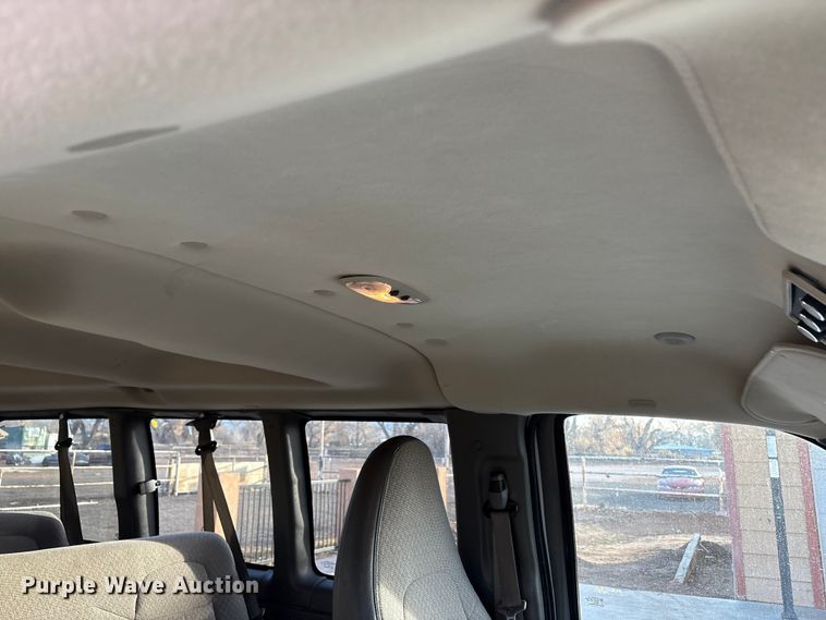 image for item EU4757 2015 Chevrolet Express van