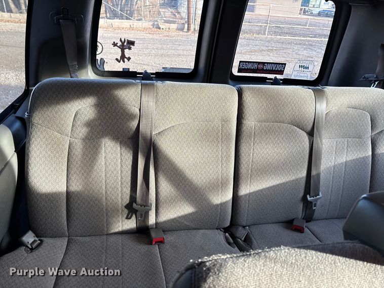 image for item EU4757 2015 Chevrolet Express van