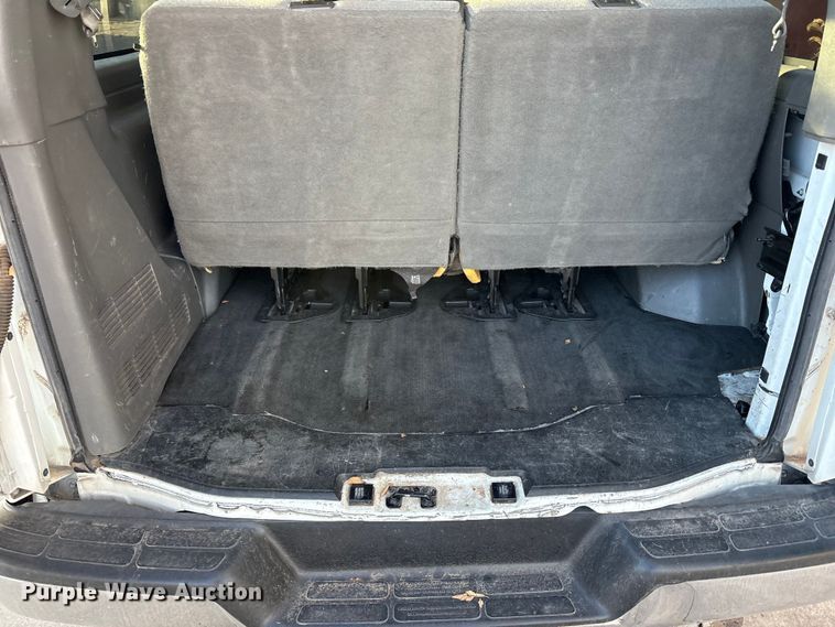 image for item EU4757 2015 Chevrolet Express van