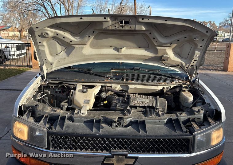 image for item EU4757 2015 Chevrolet Express van