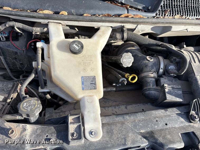 image for item EU4757 2015 Chevrolet Express van