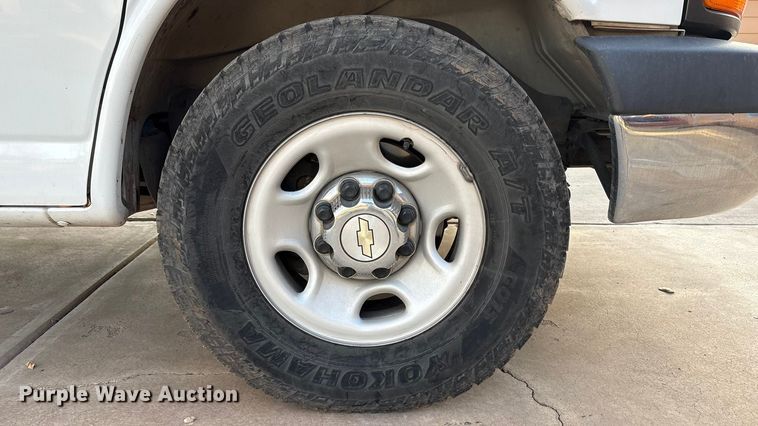 image for item EU4757 2015 Chevrolet Express van