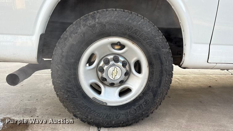 image for item EU4757 2015 Chevrolet Express van