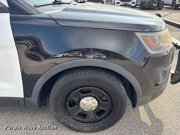 image for item EU7133 2017 Ford Explorer Police Interceptor SUV