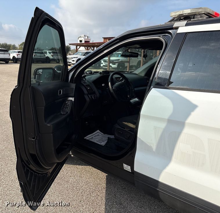 image for item EU7133 2017 Ford Explorer Police Interceptor SUV