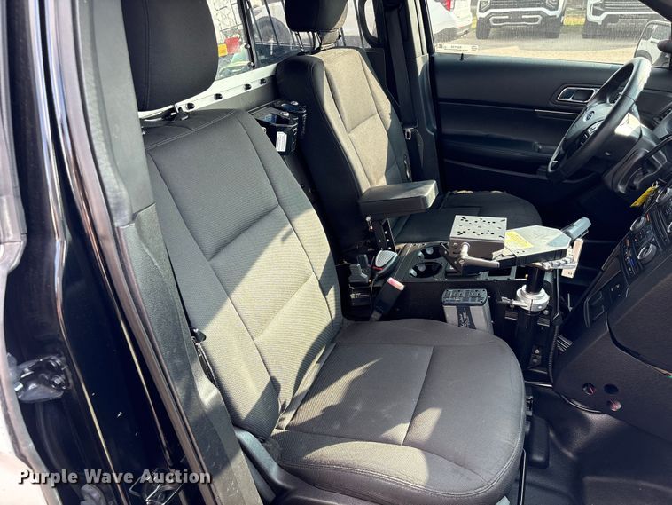 image for item EU7133 2017 Ford Explorer Police Interceptor SUV