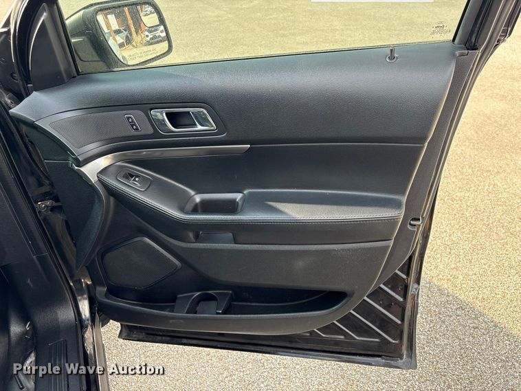 image for item EU7133 2017 Ford Explorer Police Interceptor SUV