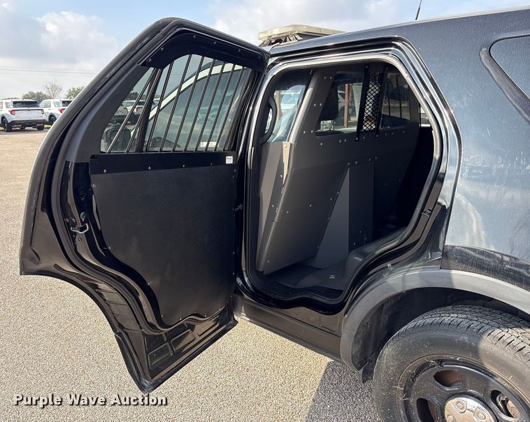 image for item EU7133 2017 Ford Explorer Police Interceptor SUV