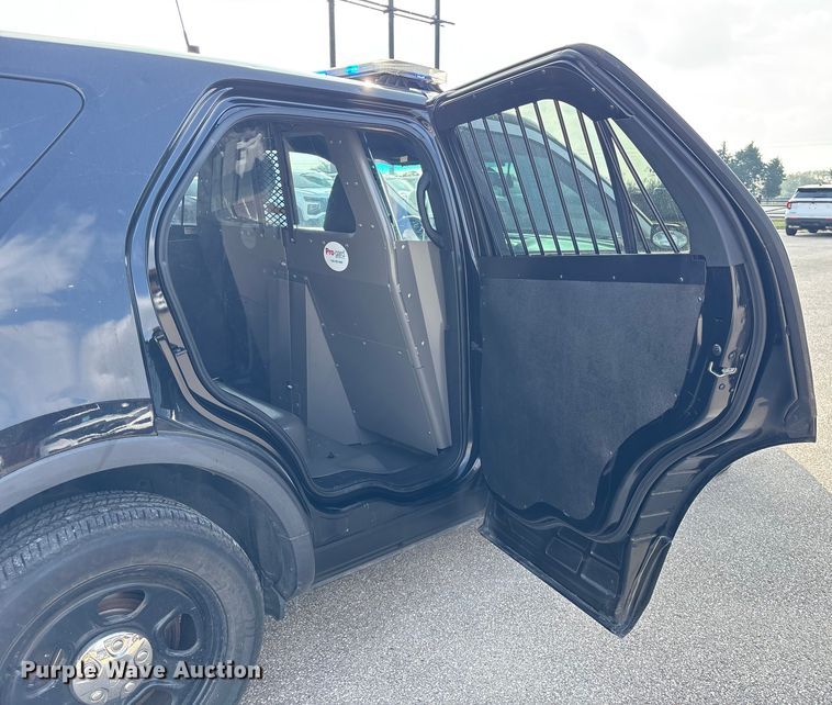 image for item EU7134 2016 Ford Explorer Police Interceptor SUV