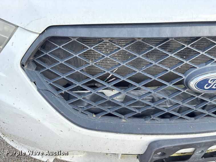 image for item EU7135 2013 Ford Taurus 